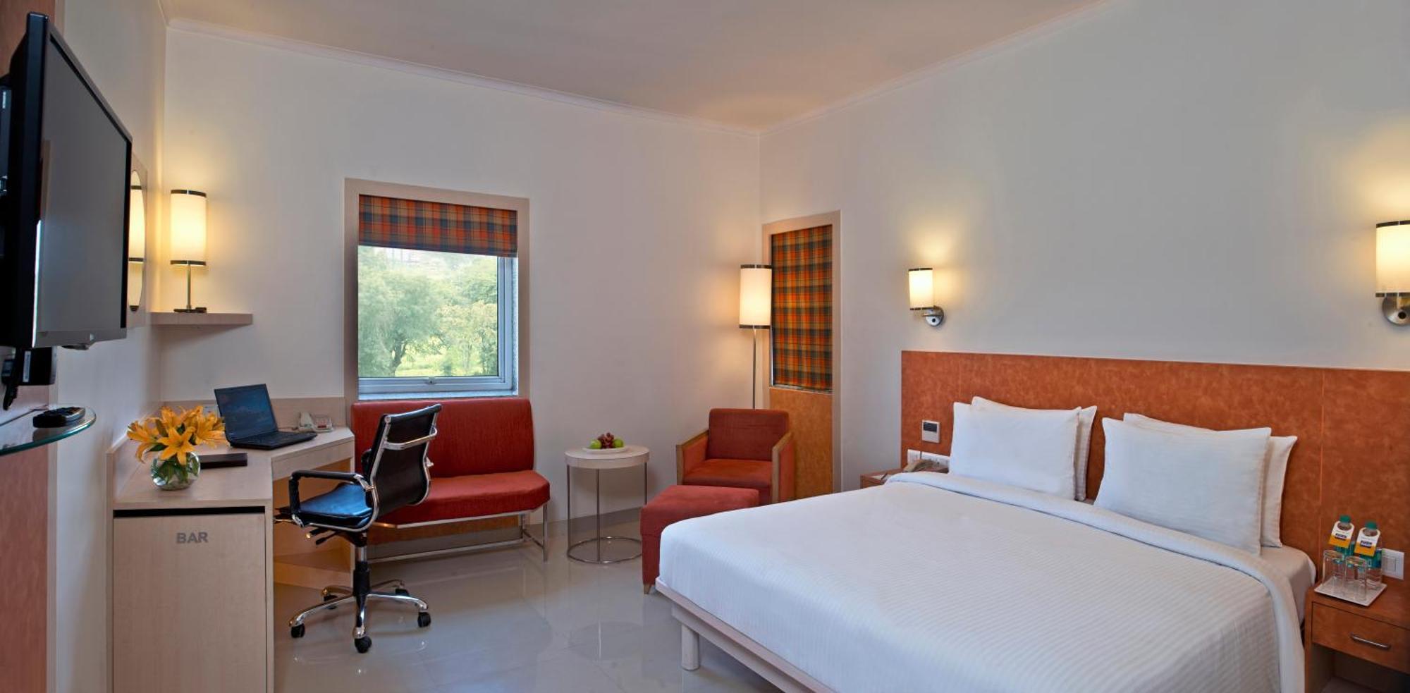 Nirwana Hometel Jaipur- A Sarovar Hotel Exteriör bild